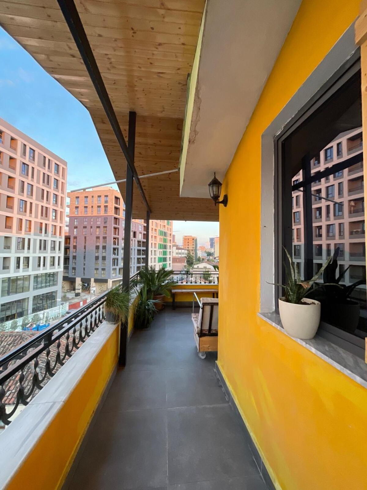 Cozy Big Apartment With Balcony Tirana Exterior foto