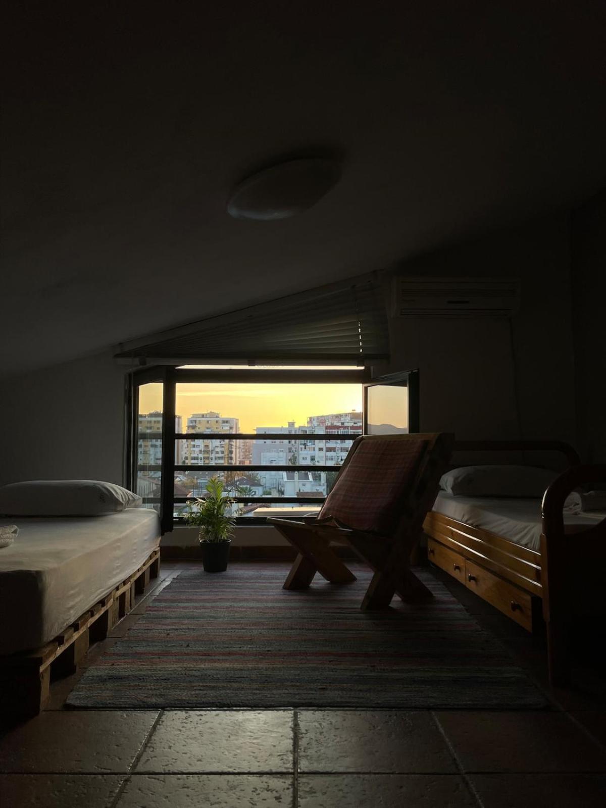 Cozy Big Apartment With Balcony Tirana Exterior foto